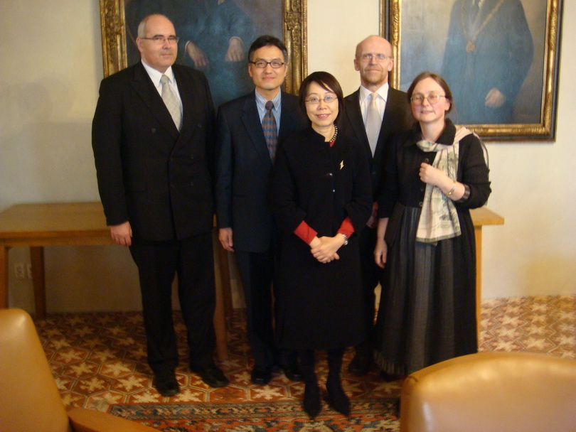 20080329朱雲漢執行長赴捷克查理斯大學訪問