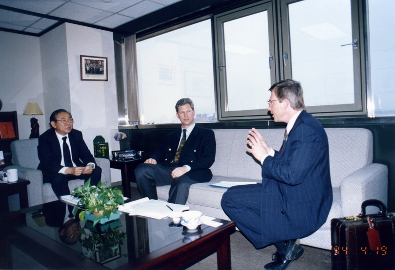 19940419歐洲科學基金會亞洲研究促進委員會主任Max Sparreboom教授與副主任Charles Svenson教授來訪